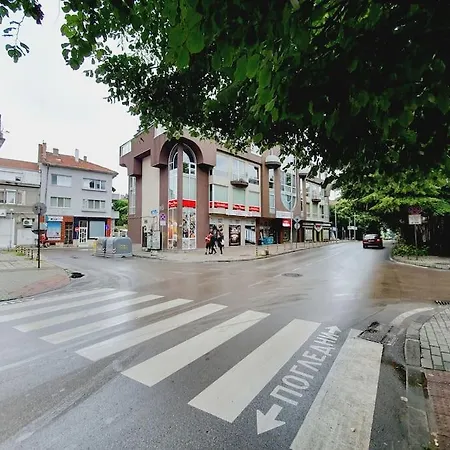 Mateo Center * Βάρνα