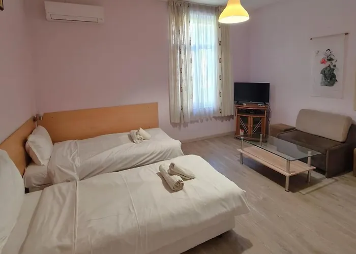 Mateo Center Βάρνα