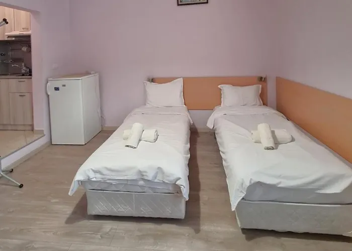 Mateo Center Апартаменти